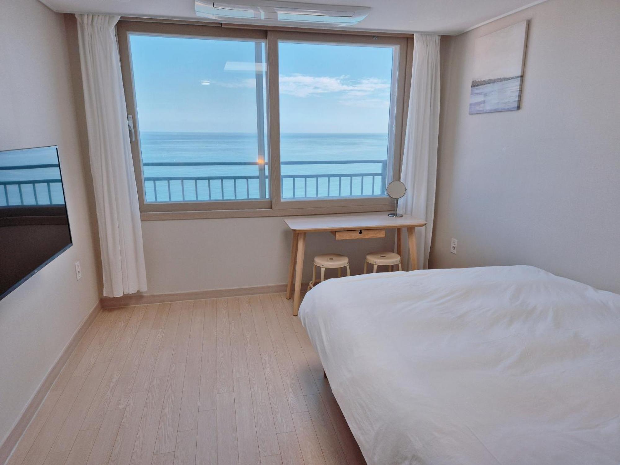 The First Ocean Songjeong Hotel Пусан Екстериор снимка